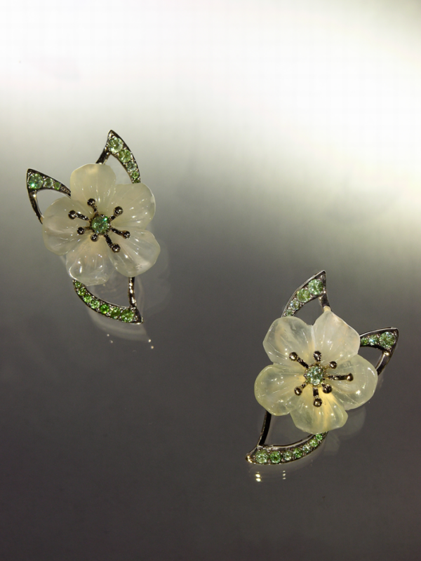 Эксклюзивные украшения, авторские украшения Earrings Apple tree flowers (2004) ,художник-ювелир Exclusive jewelry, designer jewelry, artist-jeweler